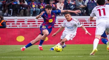 برشلونة يكتسح إشبيلية بخماسية ويعزز صدارته في ترتيب الدوري الإسباني لكرة القدم